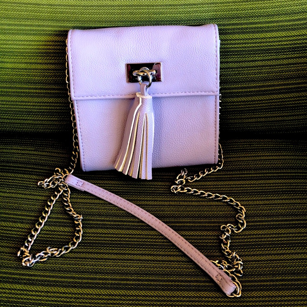 Steve Madden lavender chain crossbody bag w/ tassel